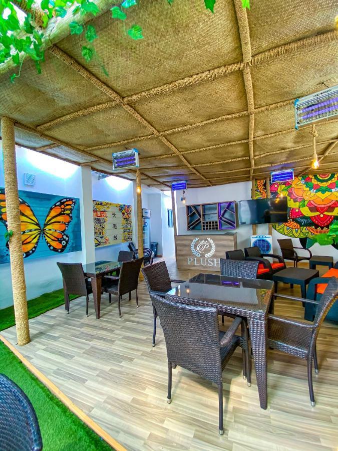 Plush Hotel,Abudża Zewnętrze zdjęcie