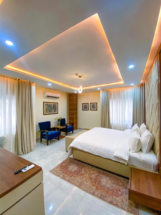 Plush Hotel,Abudża Zewnętrze zdjęcie