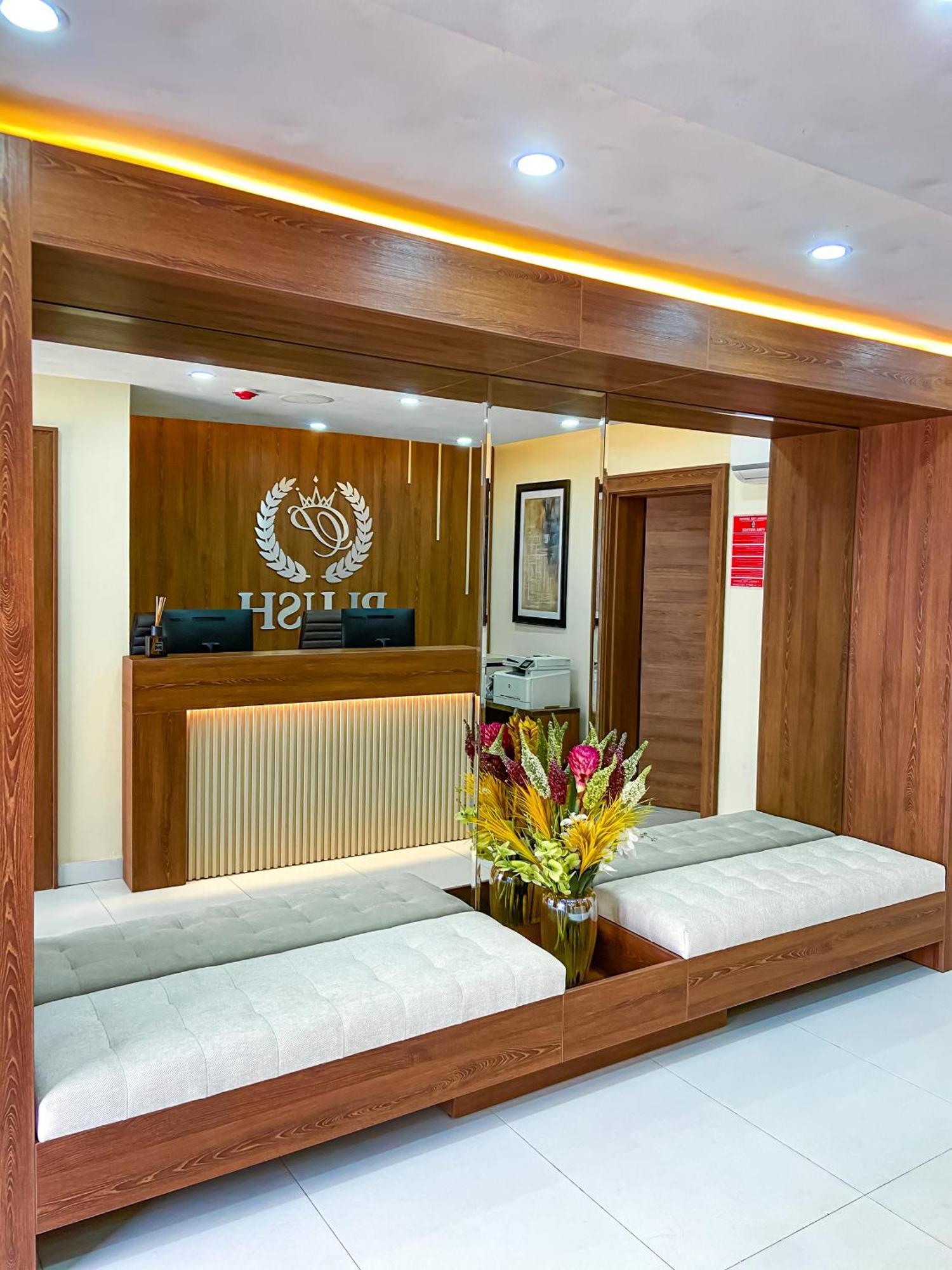 Plush Hotel,Abudża Zewnętrze zdjęcie